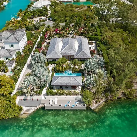 Villa Khaya
